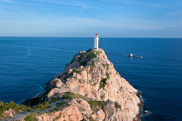 三亞海釣目的地推薦，租艘釣魚艇去海釣吧！