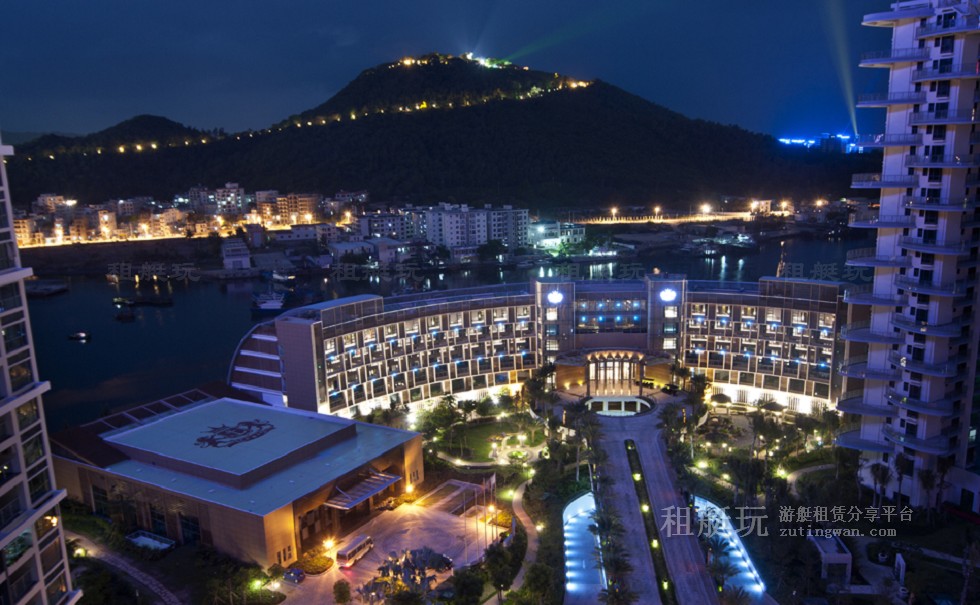 三亞鴻洲國際游艇會碼頭 三亞鴻洲國際游艇會碼頭