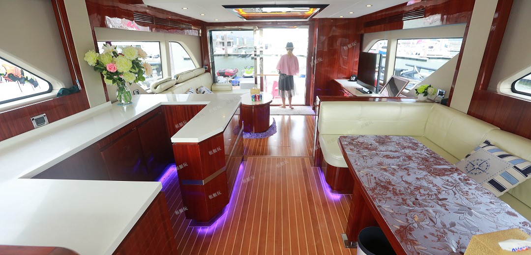 63尺豪華游艇 63尺豪華游艇
