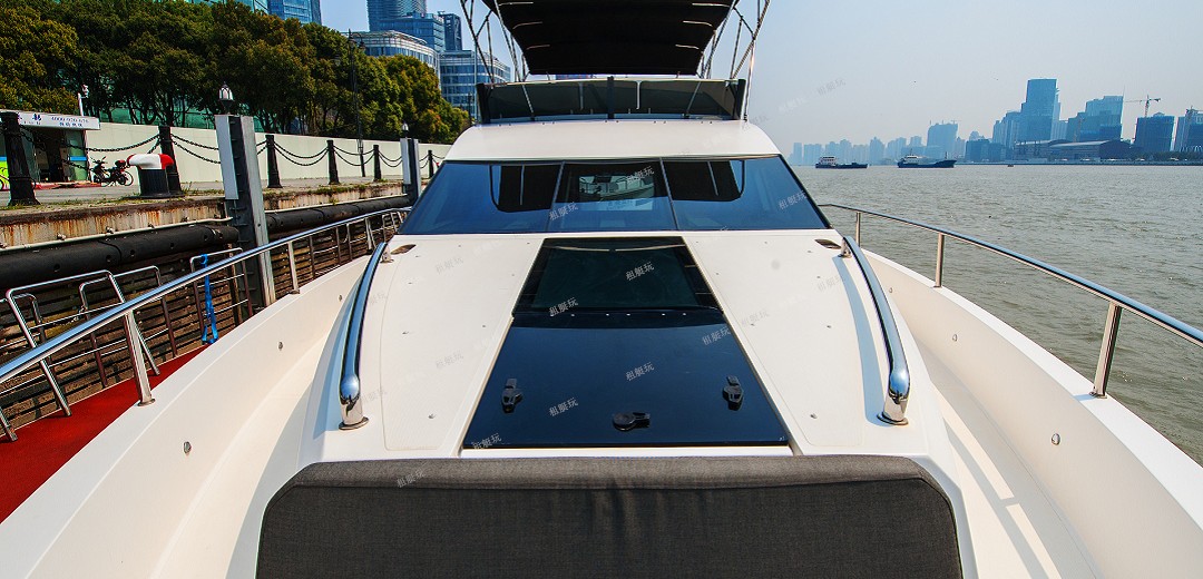 臺(tái)灣AVA 49豪華游艇 1 臺(tái)灣AVA 49豪華游艇 1