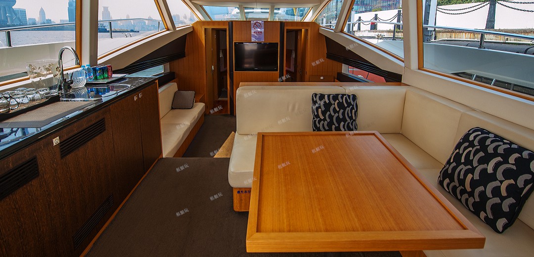 臺(tái)灣AVA 49豪華游艇 1 臺(tái)灣AVA 49豪華游艇 1