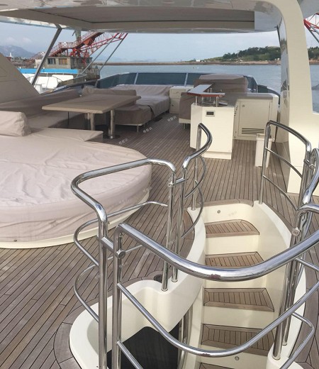 意大利Azimut 82英尺 意大利Azimut 82英尺